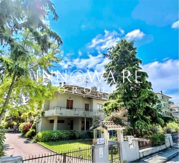 appartamento in vendita a Falconara Marittima in zona Castelferretti