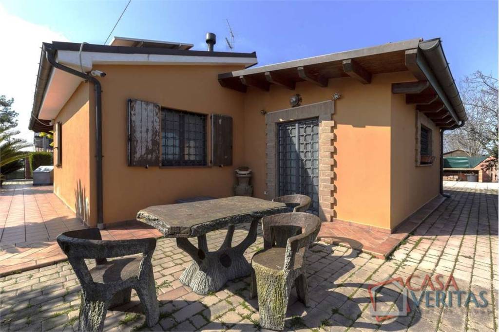 casa indipendente in vendita a Falconara Marittima