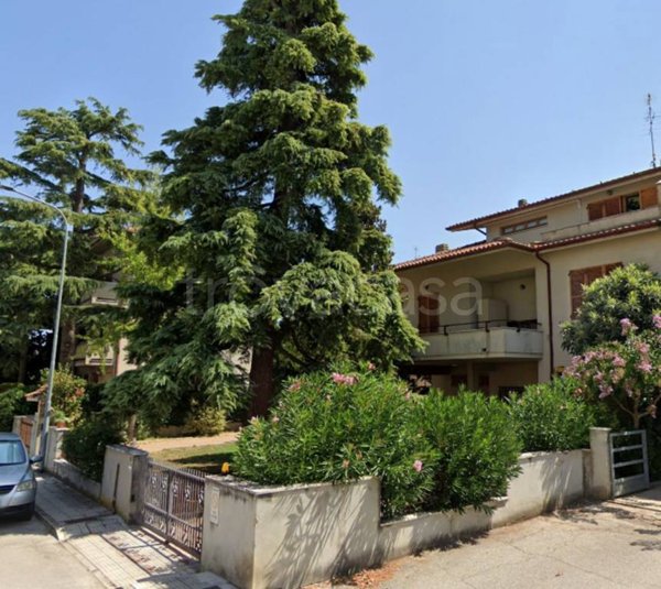 appartamento in vendita a Falconara Marittima