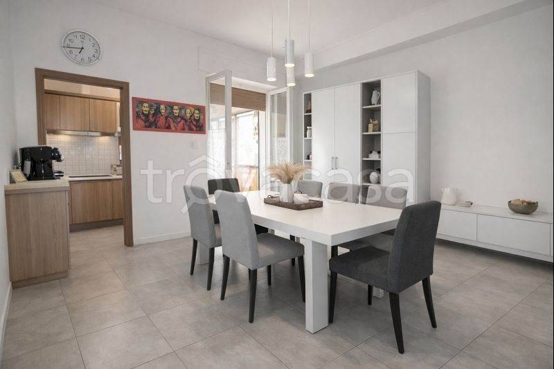 appartamento in vendita a Falconara Marittima in zona Castelferretti