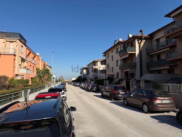 appartamento in vendita a Falconara Marittima