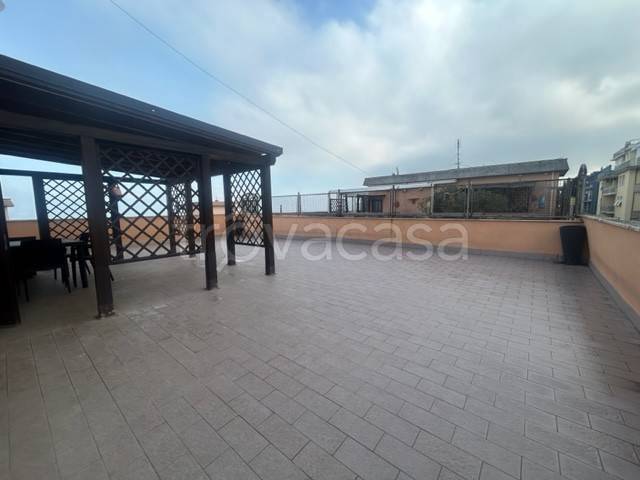 appartamento in vendita a Falconara Marittima in zona Palombina Vecchia