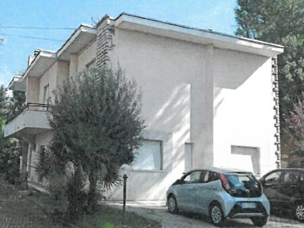 casa indipendente in vendita a Falconara Marittima