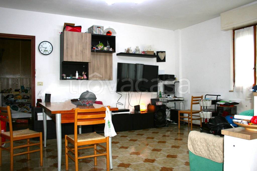 appartamento in vendita a Falconara Marittima in zona Castelferretti