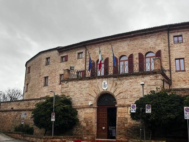 appartamento in vendita a Falconara Marittima in zona Falconara Alta