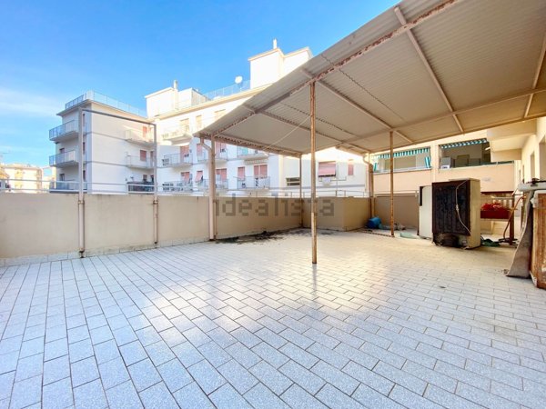 appartamento in vendita a Falconara Marittima