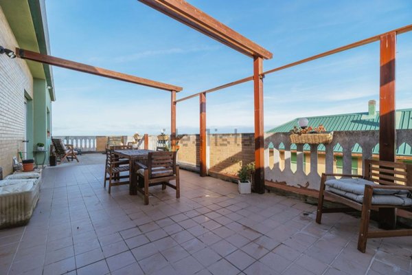 appartamento in vendita a Falconara Marittima