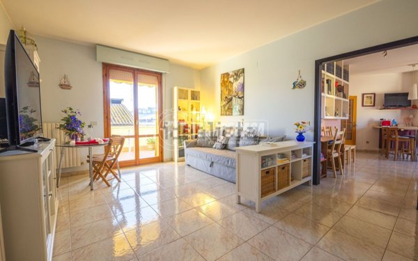 appartamento in vendita a Falconara Marittima in zona Castelferretti