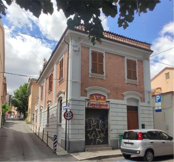 casa indipendente in vendita a Diso in zona Marittima