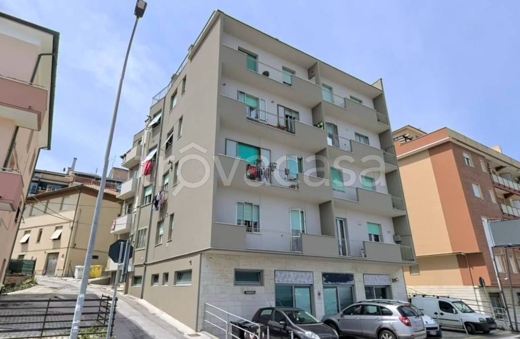 appartamento in vendita a Falconara Marittima