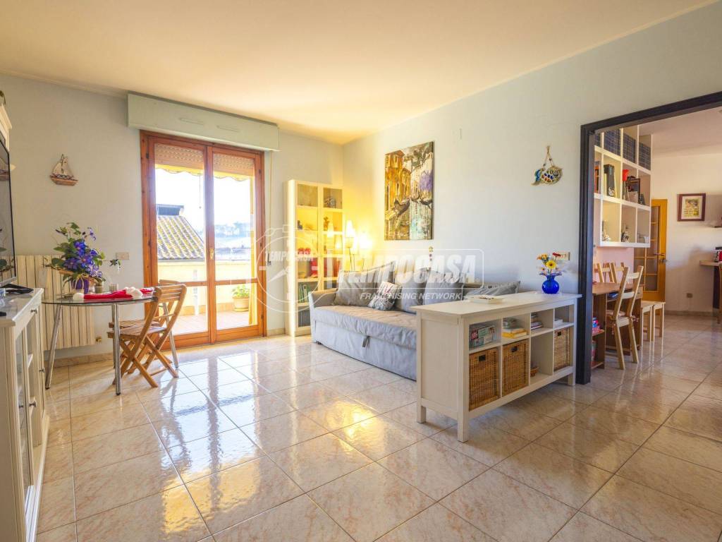 appartamento in vendita a Falconara Marittima