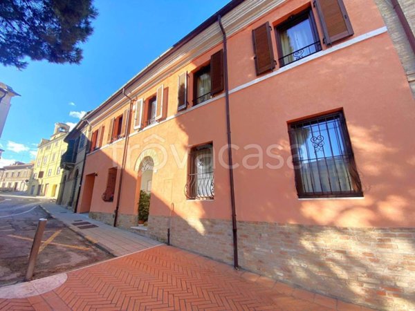 casa indipendente in vendita a Falconara Marittima