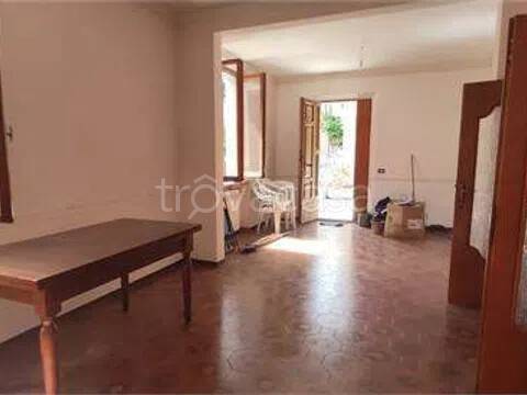casa indipendente in vendita a Falconara Marittima