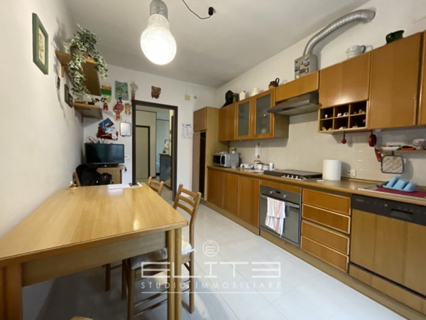 appartamento in vendita a Falconara Marittima in zona Palombina Vecchia