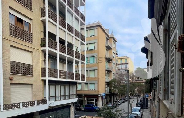 appartamento in vendita a Falconara Marittima