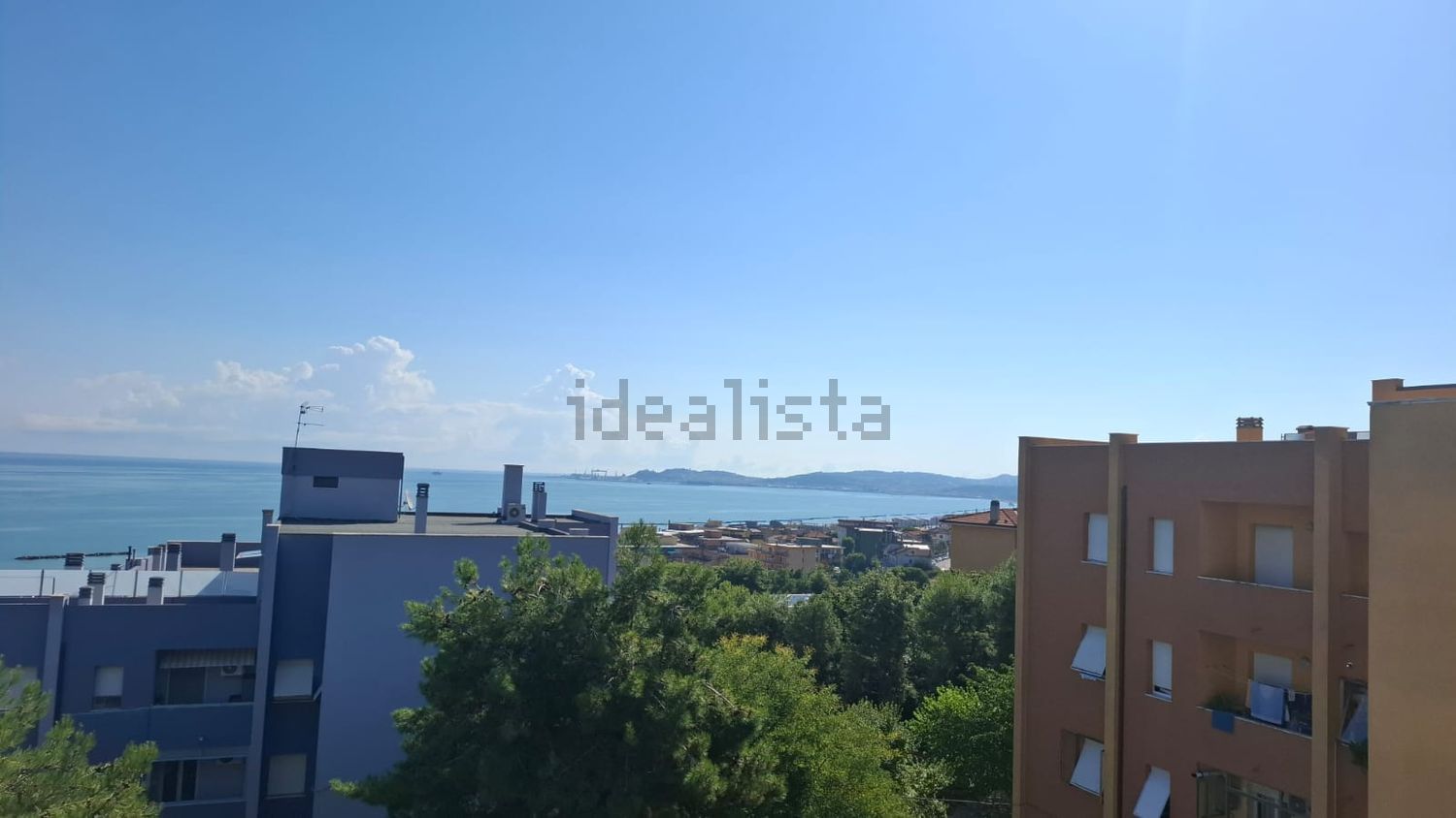 appartamento in vendita a Falconara Marittima