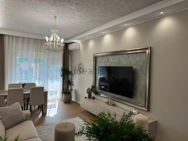 appartamento in vendita a Falconara Marittima