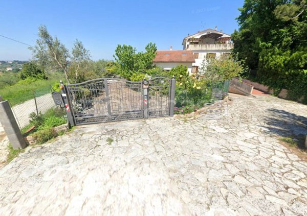 appartamento in vendita a Falconara Marittima