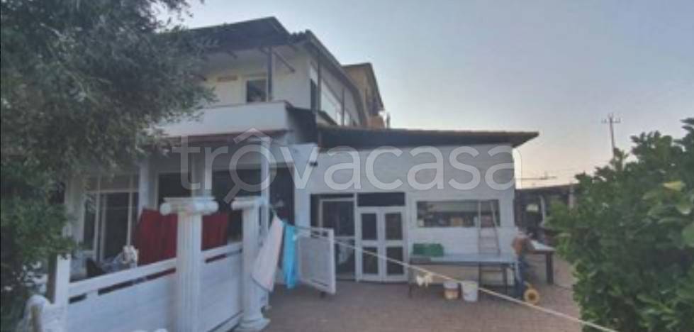 casa indipendente in vendita a Falconara Marittima