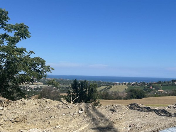 appartamento in vendita a Falconara Marittima