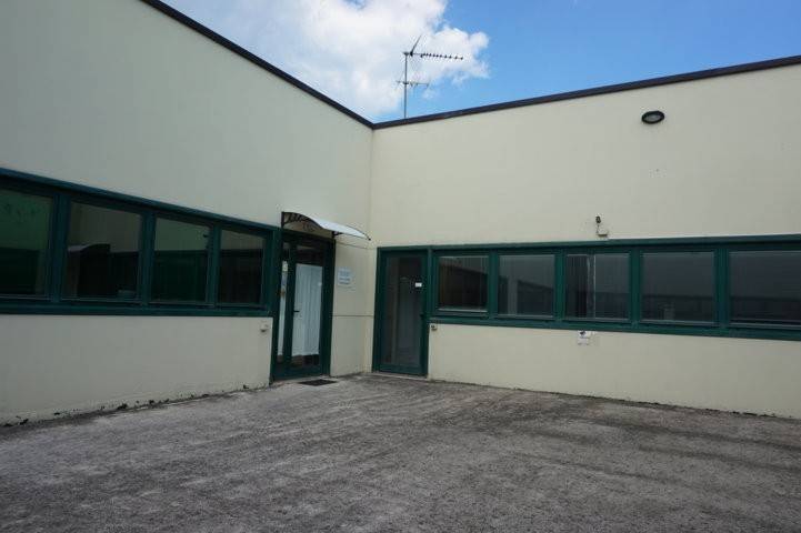 ufficio in vendita a Falconara Marittima