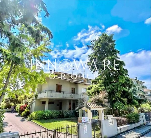 appartamento in vendita a Falconara Marittima in zona Castelferretti