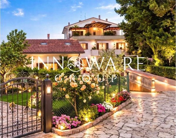 appartamento in vendita a Falconara Marittima