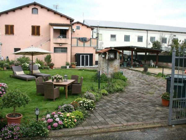 casa indipendente in vendita a Falconara Marittima in zona Castelferretti