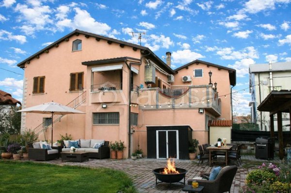 casa indipendente in vendita a Falconara Marittima in zona Castelferretti