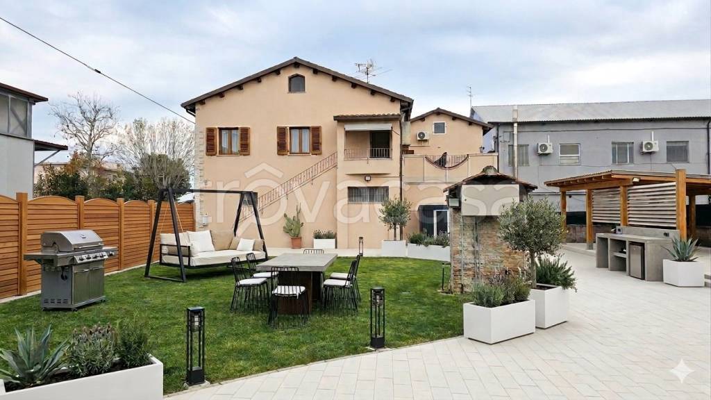 casa indipendente in vendita a Falconara Marittima