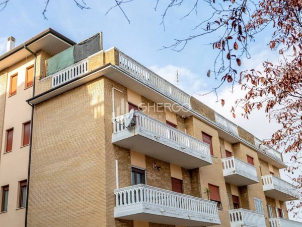 appartamento in vendita a Falconara Marittima