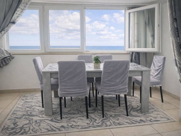 appartamento in vendita a Falconara Marittima