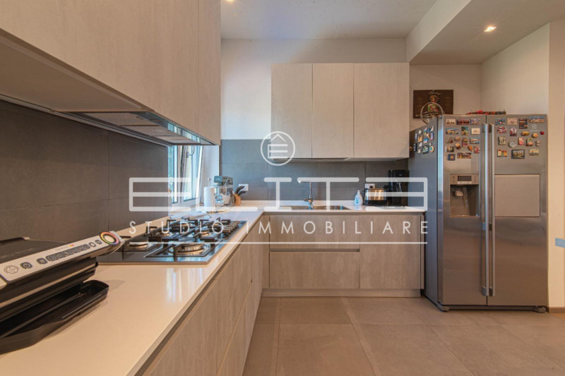 appartamento in vendita a Falconara Marittima in zona Falconara Alta