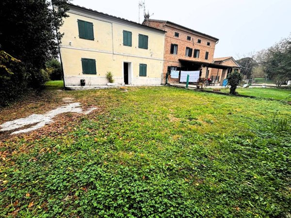 casa indipendente in vendita a Falconara Marittima