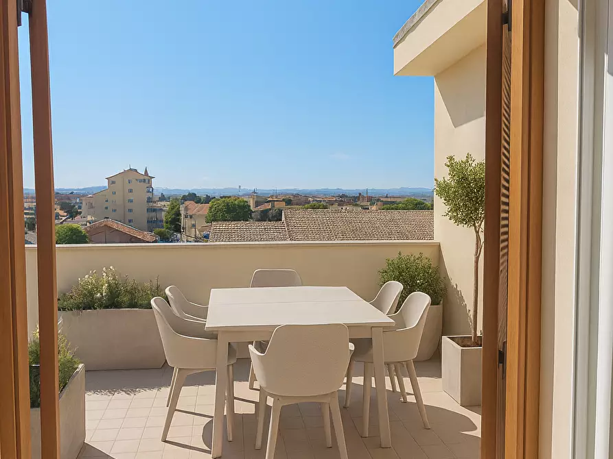 appartamento in vendita a Falconara Marittima in zona Castelferretti