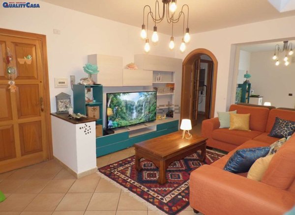 appartamento in vendita a Falconara Marittima in zona Castelferretti