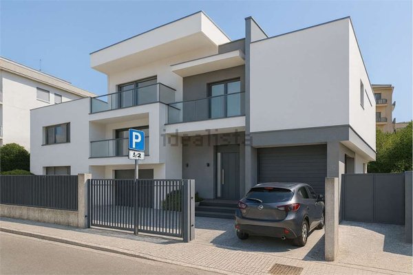 appartamento in vendita a Falconara Marittima