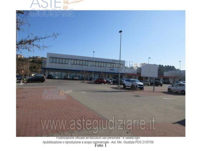 ufficio in vendita a Falconara Marittima