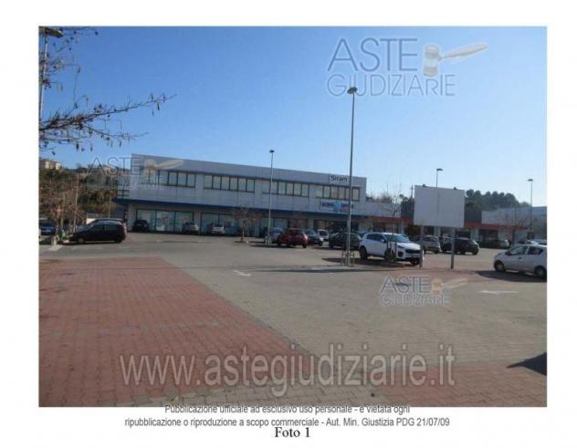 ufficio in vendita a Falconara Marittima