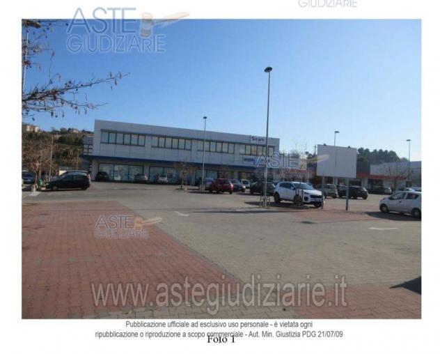 terreno edificabile in vendita a Falconara Marittima