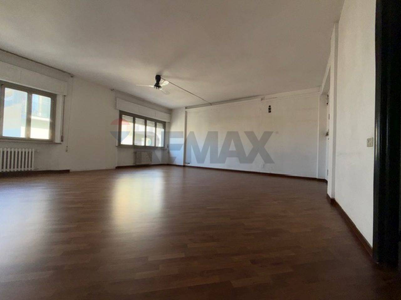 appartamento in vendita a Falconara Marittima