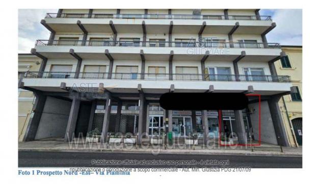 negozio in vendita a Falconara Marittima