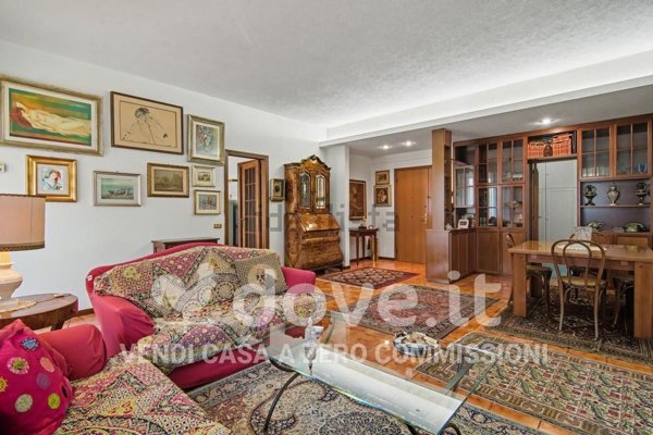 appartamento in vendita a Falconara Marittima