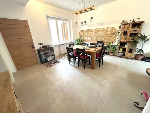casa indipendente in vendita a Falconara Marittima