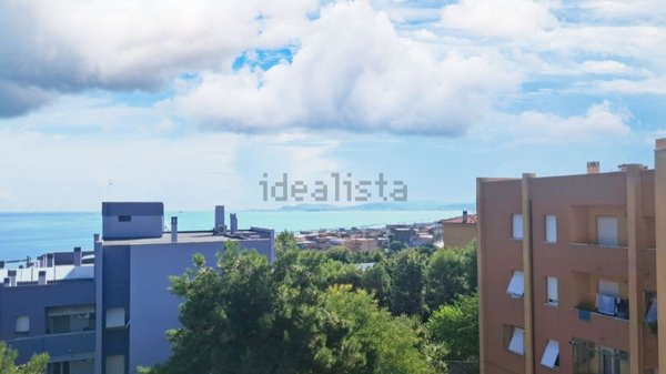 appartamento in vendita a Falconara Marittima in zona Palombina Vecchia