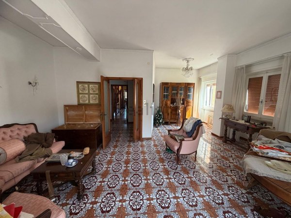 appartamento in vendita a Falconara Marittima