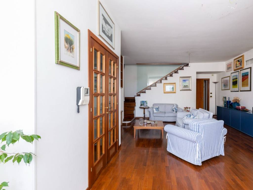 casa indipendente in vendita a Falconara Marittima in zona Falconara Alta