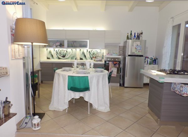 appartamento in vendita a Falconara Marittima in zona Castelferretti