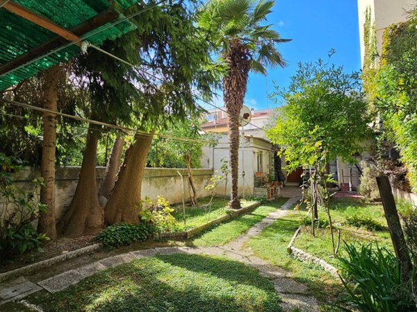 casa indipendente in vendita a Falconara Marittima