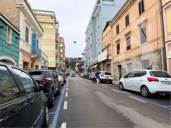 appartamento in vendita a Falconara Marittima in zona Palombina Vecchia